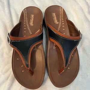 AeroSoft Men's Black and Brown Sandals